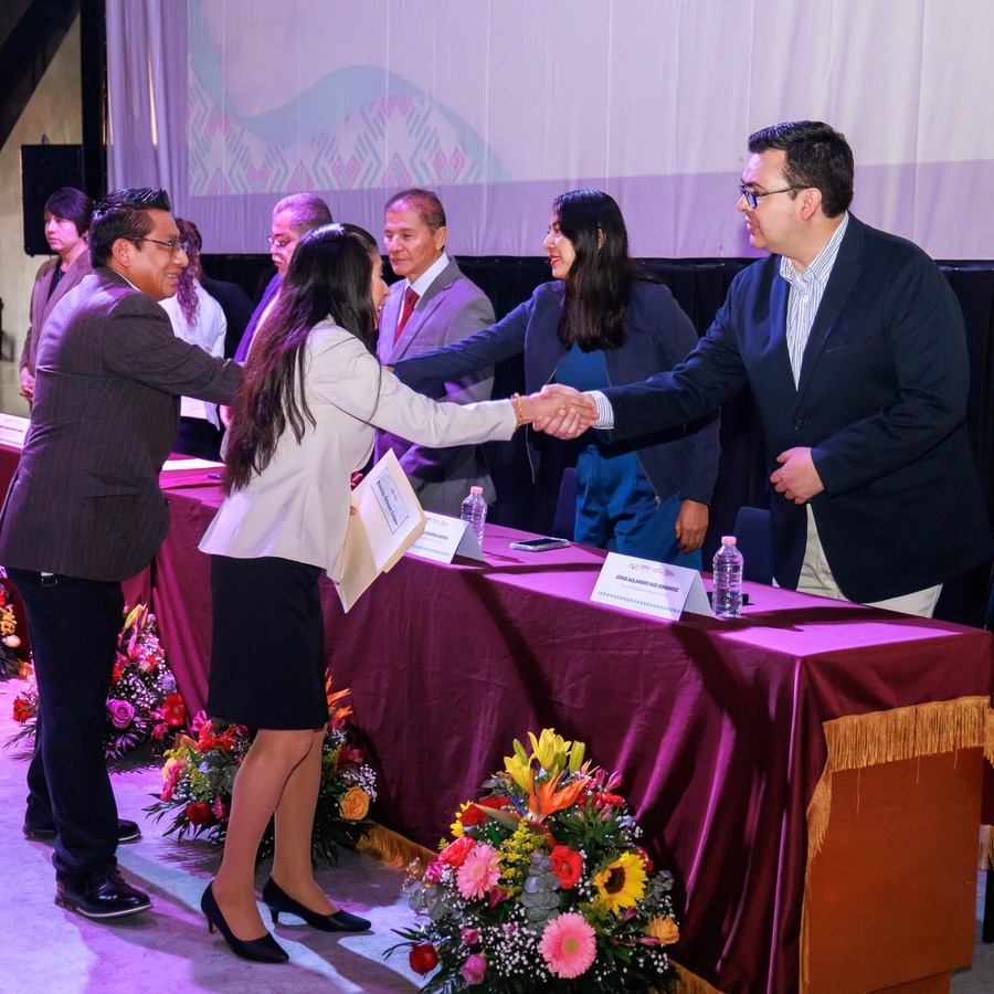Clausura de Egresados de Posgrados del Instituto de Evaluación de Profesionalización y Promoción Docente