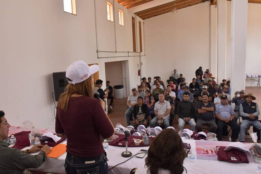 Gobierno de San Cristóbal dignifica labor de aseadores de calzado con ...